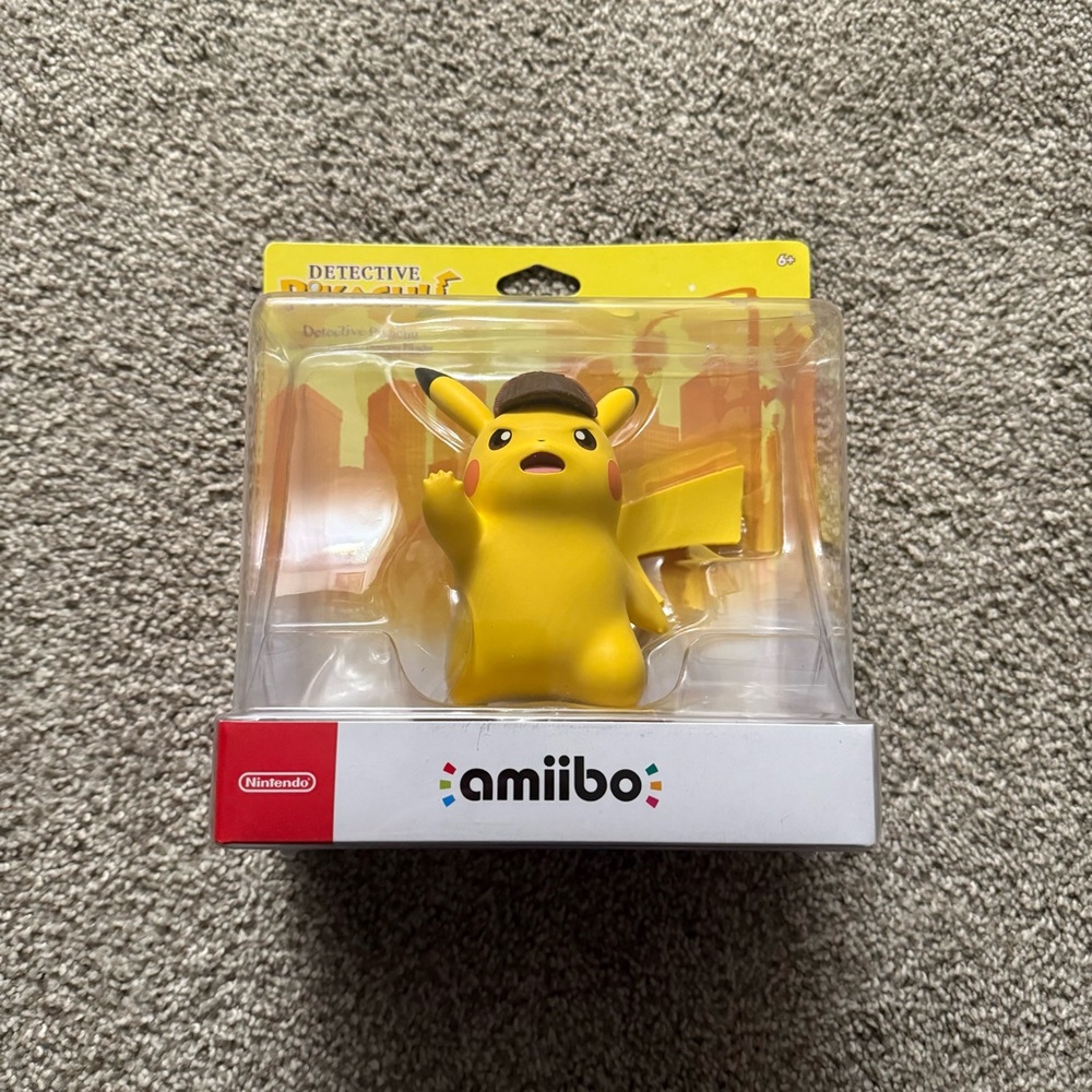 Nintendo Detective Pikachu Amiibo Pokemon Sealed - BRAND NEW!